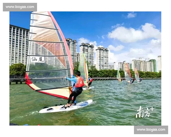 以冲浪项目为核心推动海洋运动产业融合发展新篇章与城市活力升级路径探索
